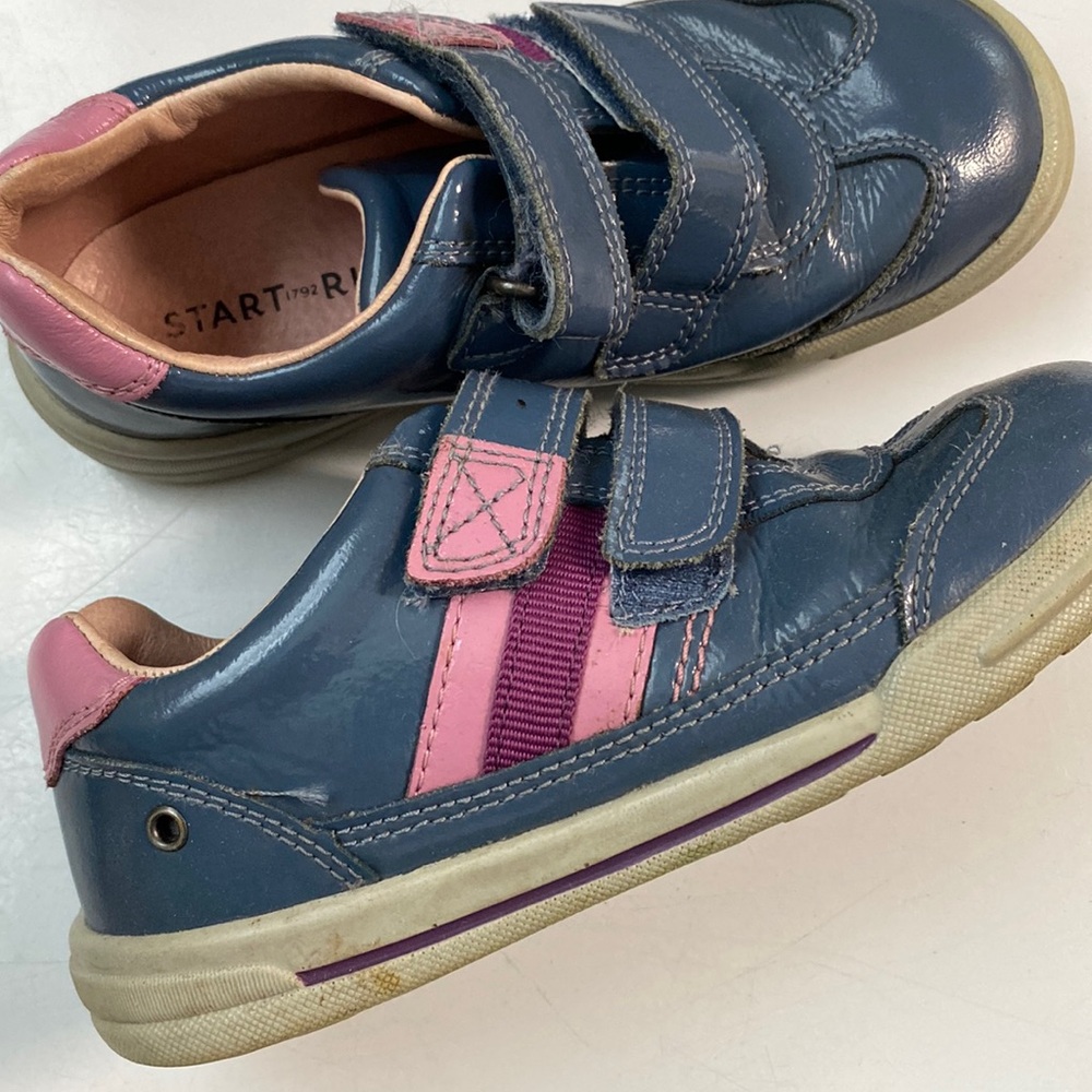 Start rite England girls Velcro sneaker